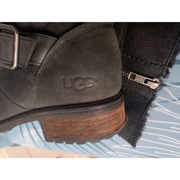 UGG OREGON BLACK SUEDE SHEEPSKIN SHEARLING ANKLE BUCKLE BOOT sz 5.5 - Picture 9 of 11